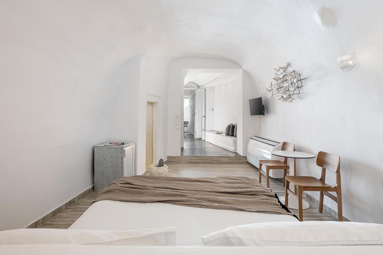 On The Rocks - Small Luxury Hotels Of The World (Adults Only) Imerovigli  Habitación foto